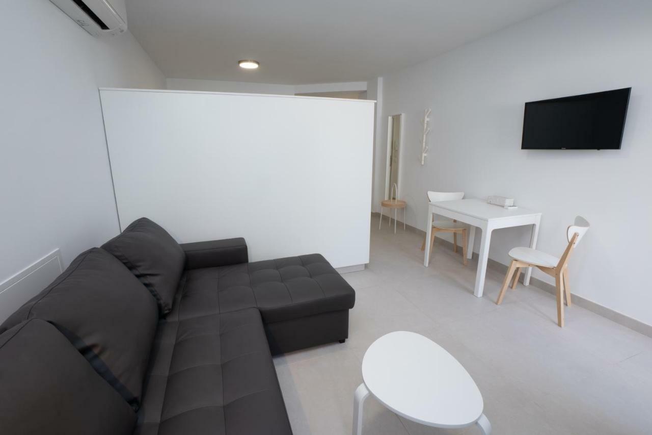 Apartamentos Mombasa 1 Planta Nerja Exterior foto