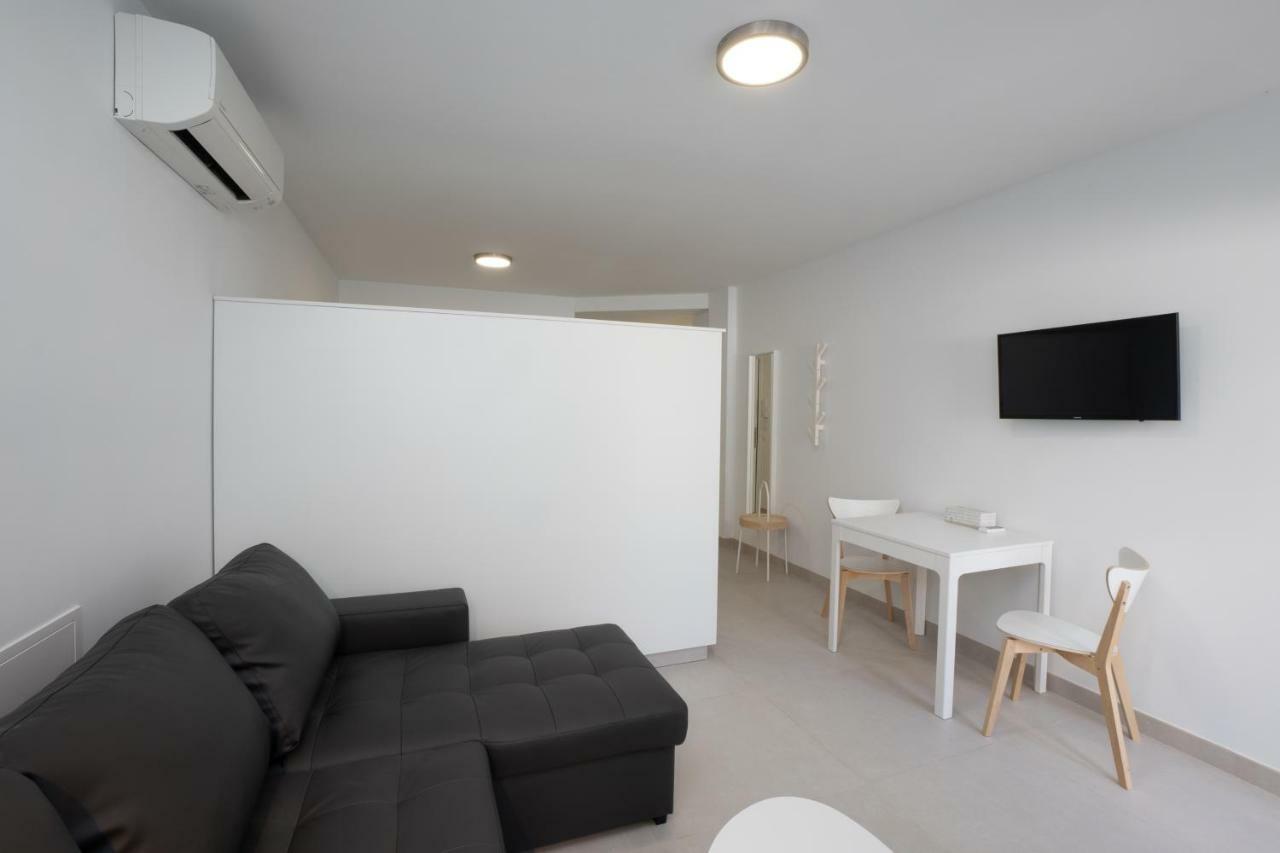 Apartamentos Mombasa 1 Planta Nerja Exterior foto